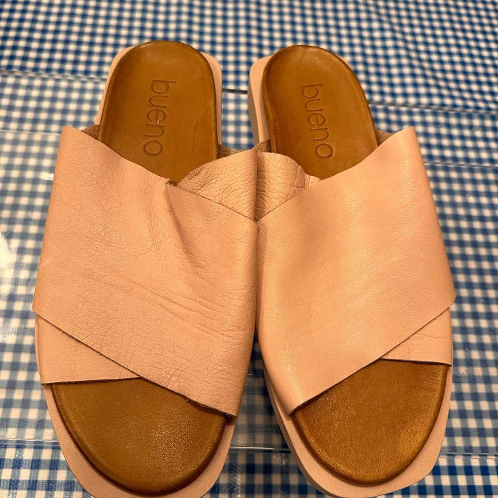 Size 7 Bueno Jesse Sandals
